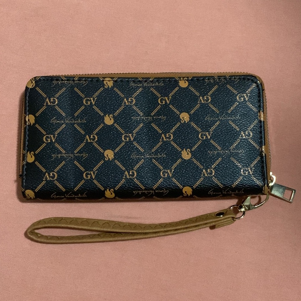 Vintage Gloria Vanderbilt Swan Logo Wallet Like New - Picture 2 of 5